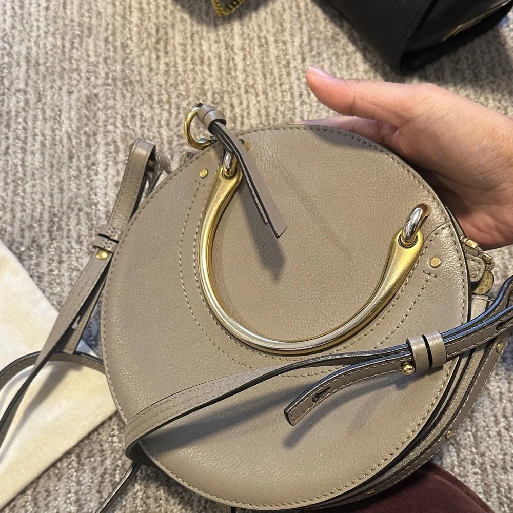 Chloe beige leather and suede pixie round Crossbody Bag - Picture 7 of 9